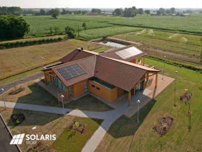 Installation d’une centrale solaire photovoltaïque sur la salle des fêtes de Saint-André-de-Bâgé