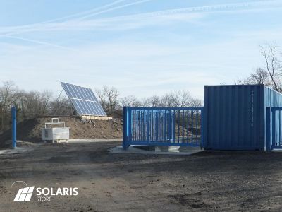 Installation d’une centrale solaire de 4,2kWc avec stockage pour électrifier un centre de tri