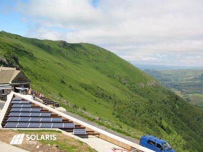 Installation solaire 100% autonome pour alimenter le refuge du col du Pas de Peyrol