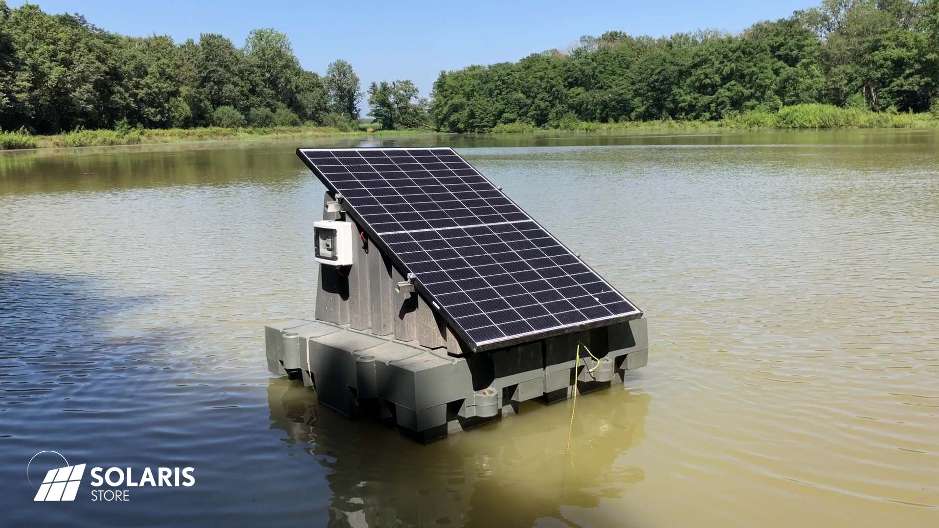 Aérateur solaire flottant pour la pisciculture 