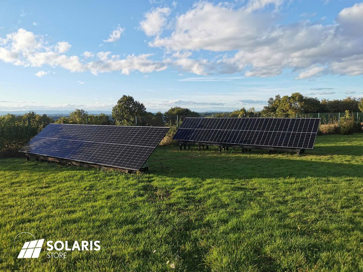 Une maison avec piscine alimentée par les panneaux solaires