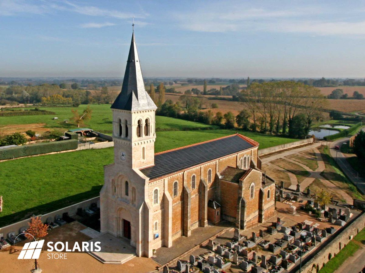 Installation d'une centrale solaire en autoconsommation sur le toit de l'église de Cruzilles-lès-Mépillat